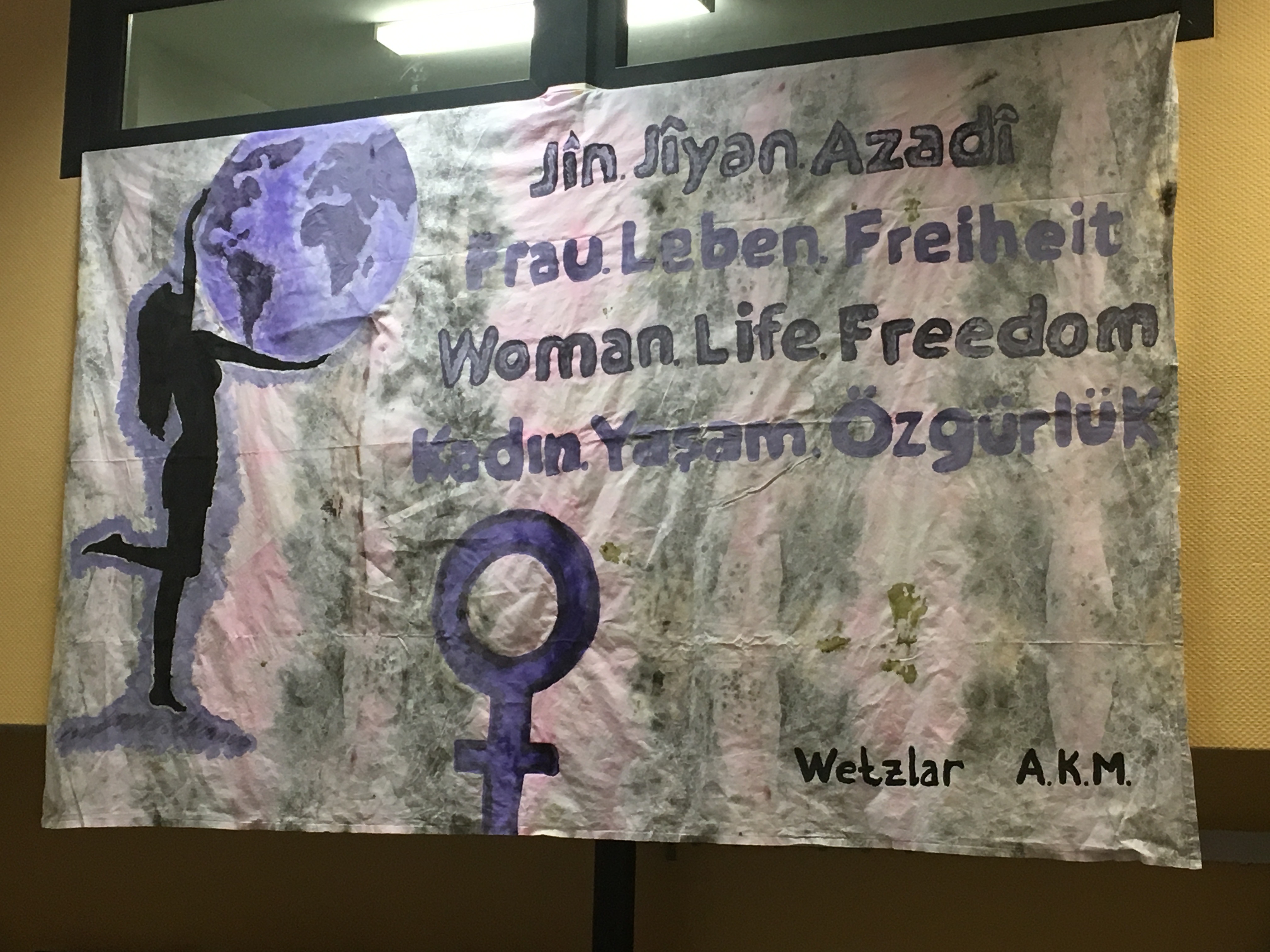 Frauen leben Freiheit